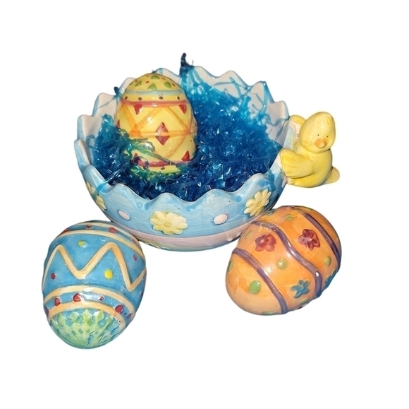 Ceramic Easter decor Basket, eggs, chick hanging on side colorful fun & Festive - Picture 1 of 8